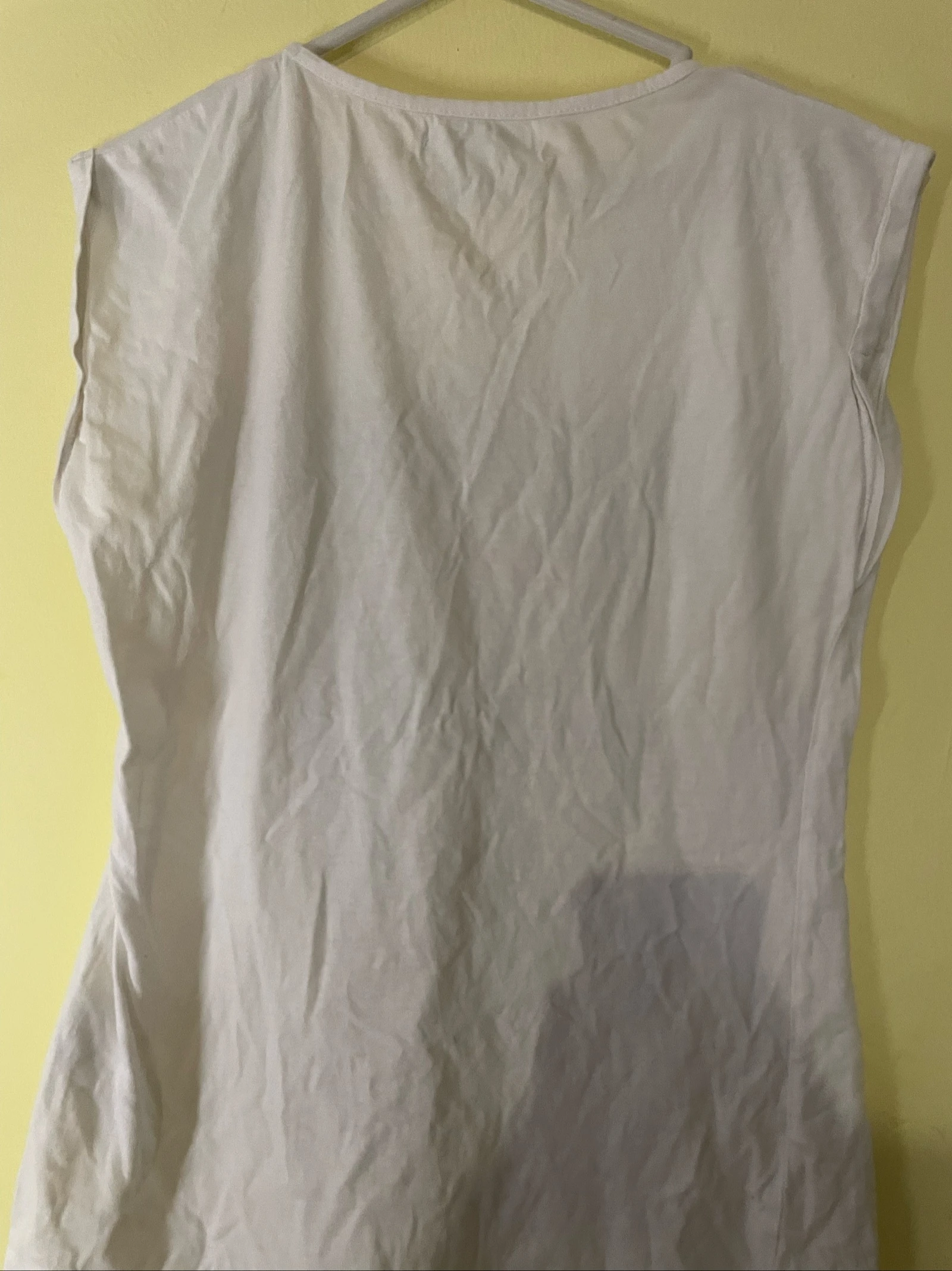 Satijnwitte lange tuniek / blouse met V-hals en zakken met strik – photo 3